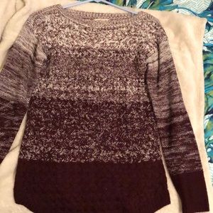 Maroon sweater